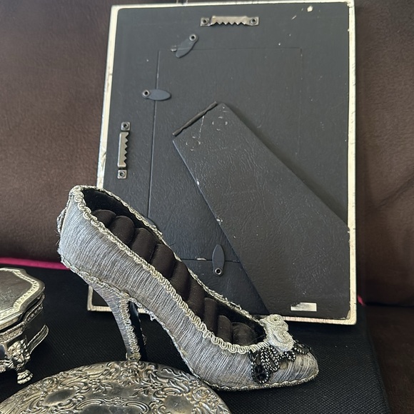 Vintage Antique Silver Plated Vanity Set - Picture 15 of 16